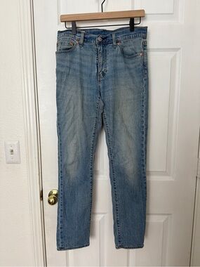 Levi’s women’s 30x31 denim jeans straight leg medium wash